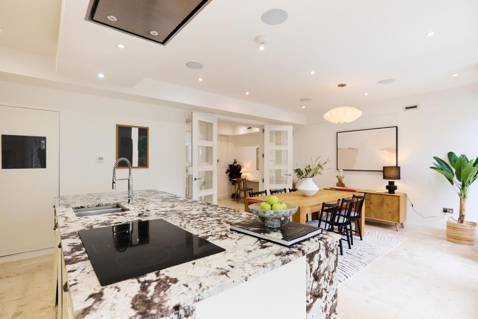 Apartament The Camden Park Place - Lovely 4bdr Flat With Garden Londra