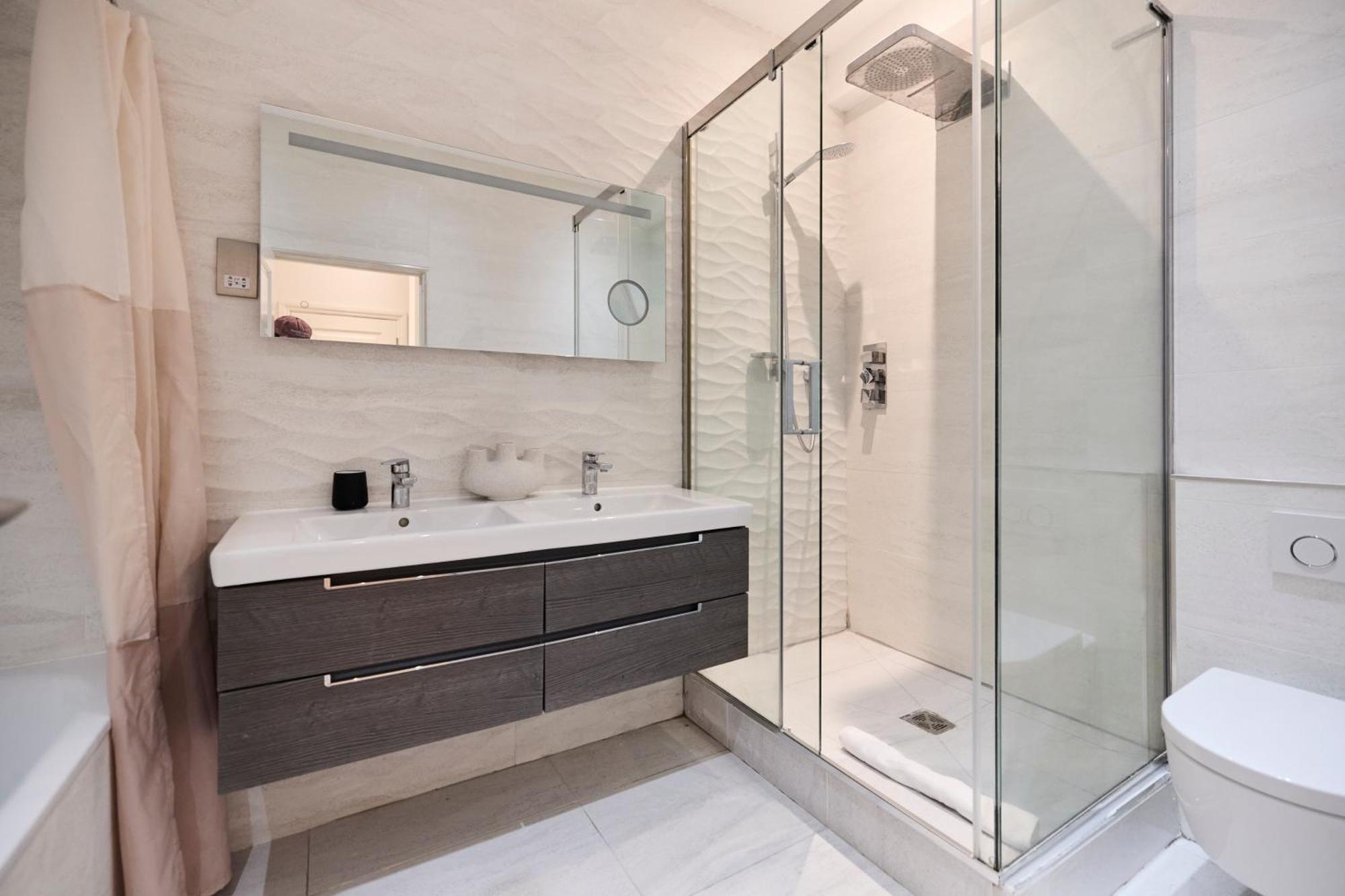 The Camden Park Place - Lovely 4bdr Flat With Garden * Londra